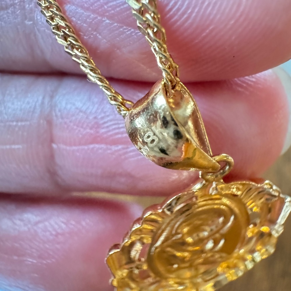 18k SAUDI GOLD  MOTHER & CHILD PENDANT NECKLACE   18” 3.7 Grams - Picture 6 of 9